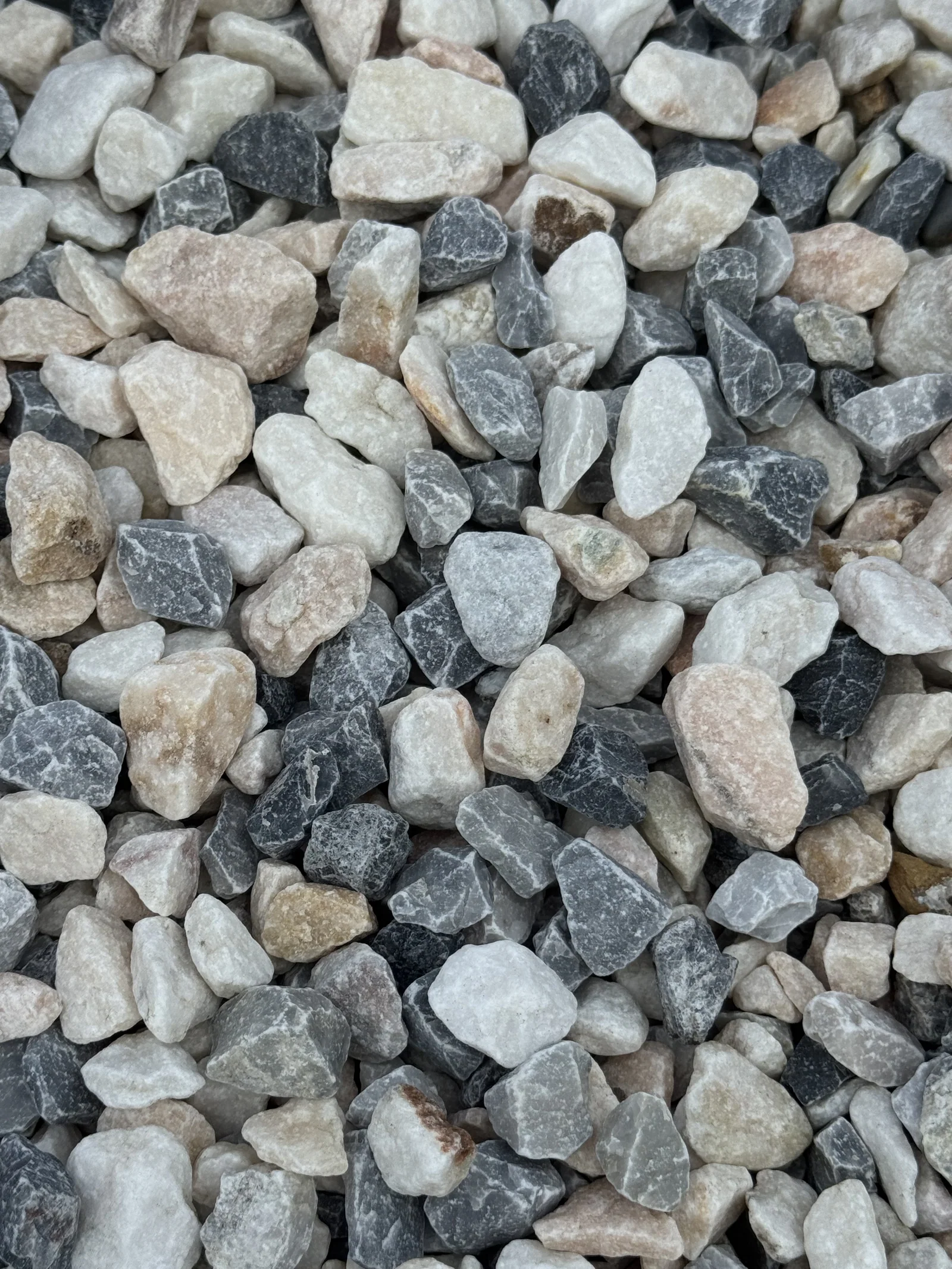 Flamingo decorative stone, mixed pink, grey and white chippings
