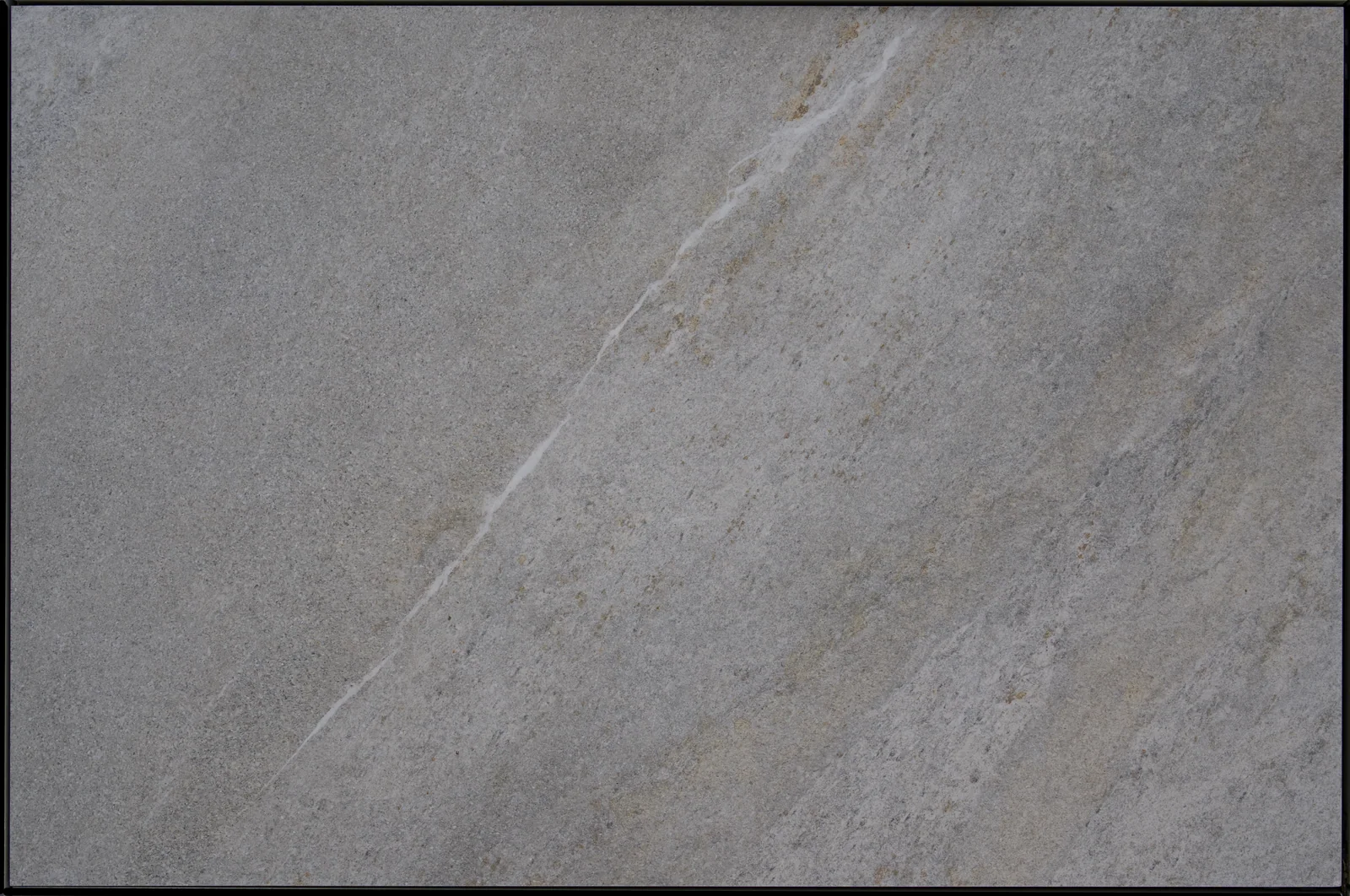 Sakhir Ivory outdoor porcelain tile, ivory with soft veining